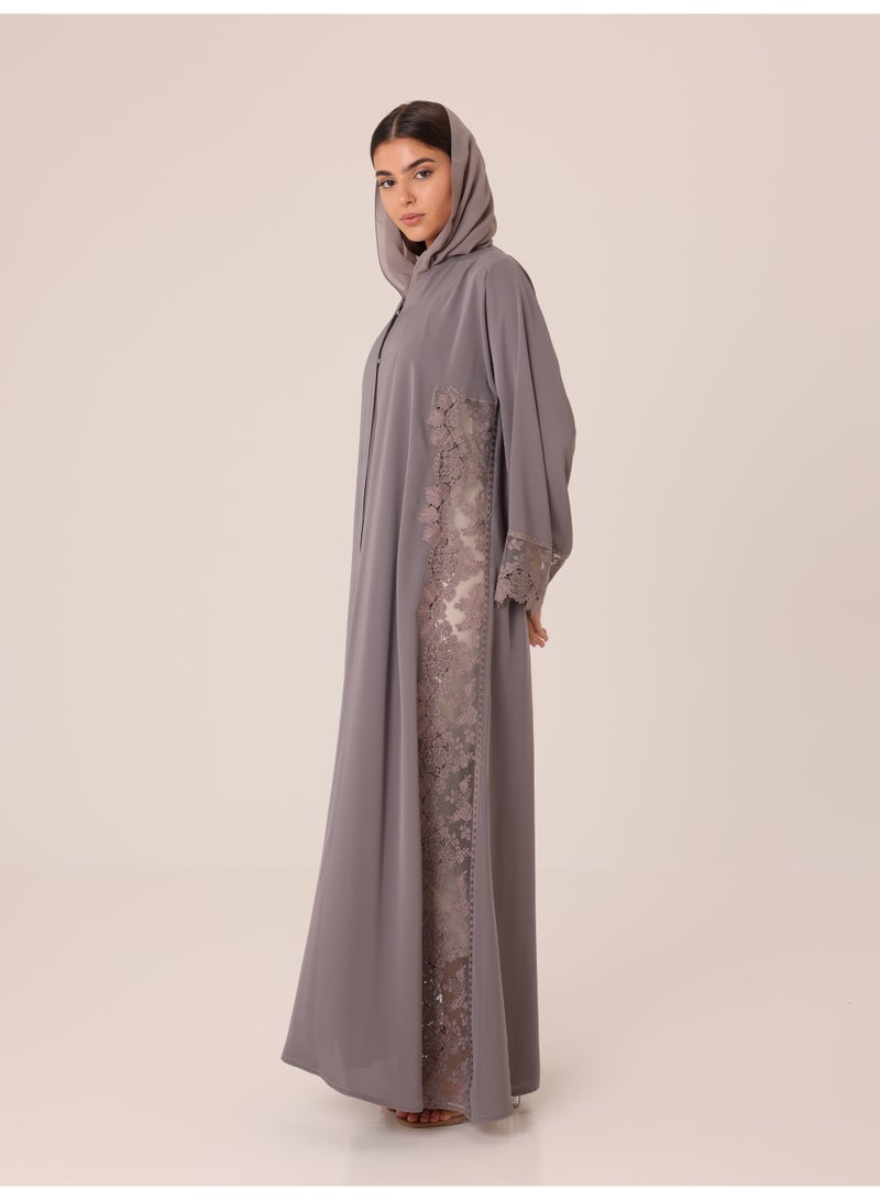 اكسا عباية مطرزة بالدانتيل بلاتينيوم رمادي - Image 3